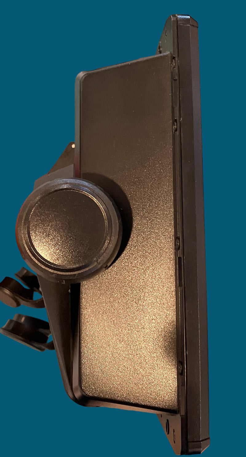 Load image into Gallery viewer, Used Garmin Echomap Ultra 106sv
