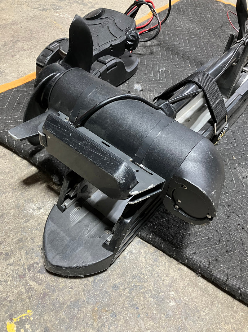 Load image into Gallery viewer, Used Minn Kota Ultrex 112lb 36V 52" US2 Trolling Motor LOCAL PICKUP ONLY
