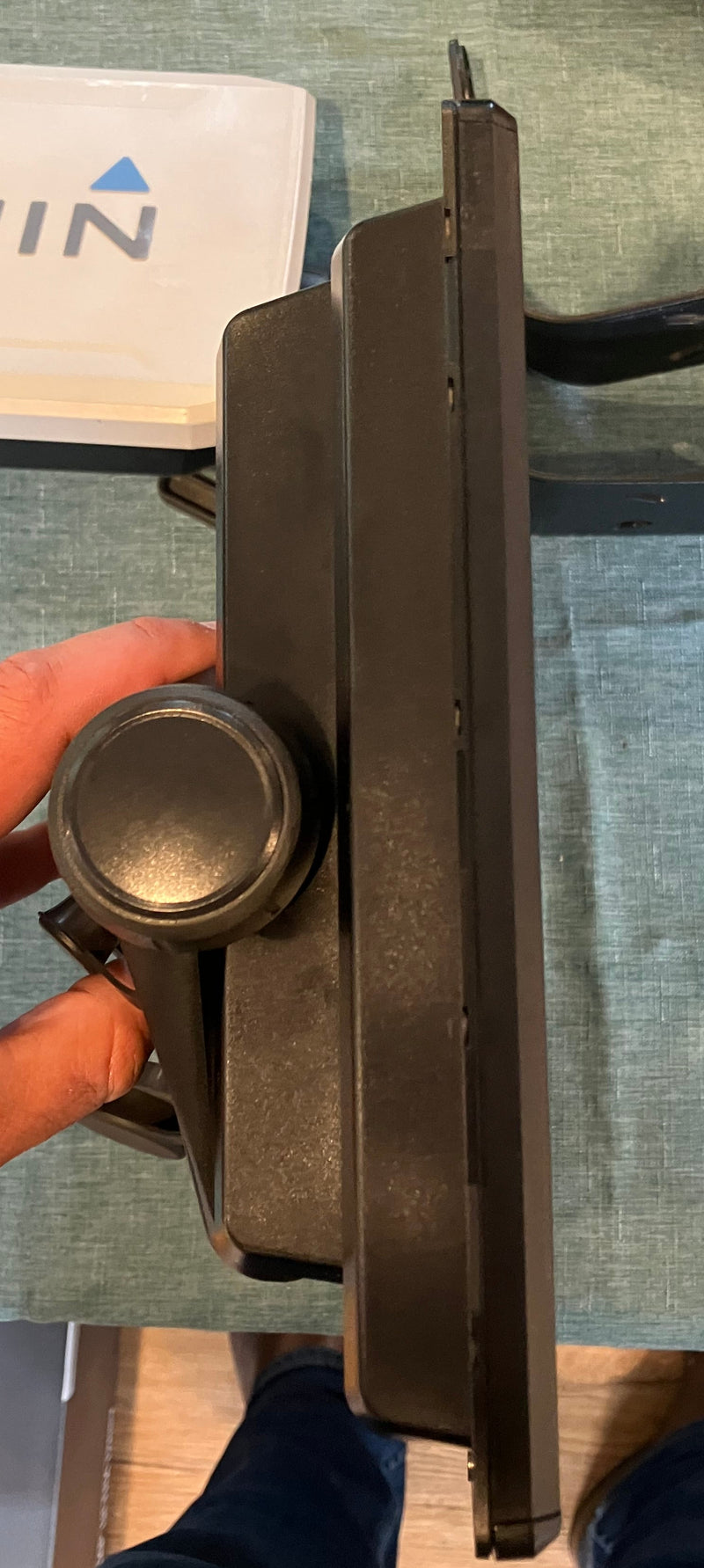 Load image into Gallery viewer, Used Garmin Echomap Ultra 126sv
