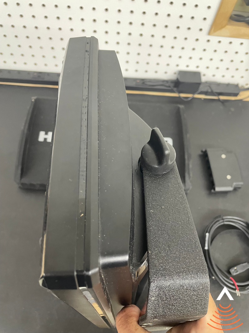 Load image into Gallery viewer, Used Humminbird Helix 12 MDI G3N w/ Transducer READ DESCRIPTION
