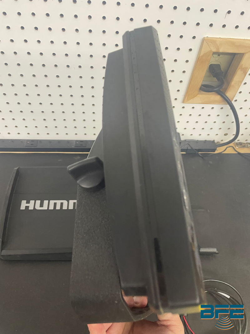 Load image into Gallery viewer, Used Humminbird Helix 12 MDI G4N
