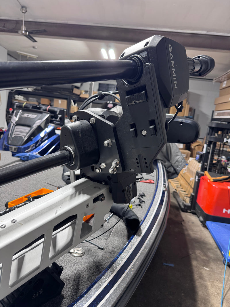 Load image into Gallery viewer, BFE Garmin Spy Pole Adapter for Ultrex/Ultrex Quest/Lowrance Ghost
