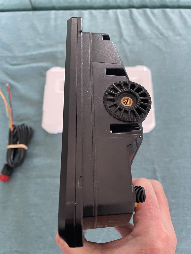 Load image into Gallery viewer, Used Lowrance HDS 10 PRO
