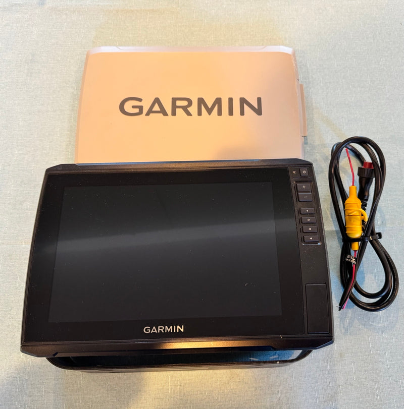 Load image into Gallery viewer, Used Garmin Echomap Ultra 2 106sv - BassFishin Electronics, LLC
