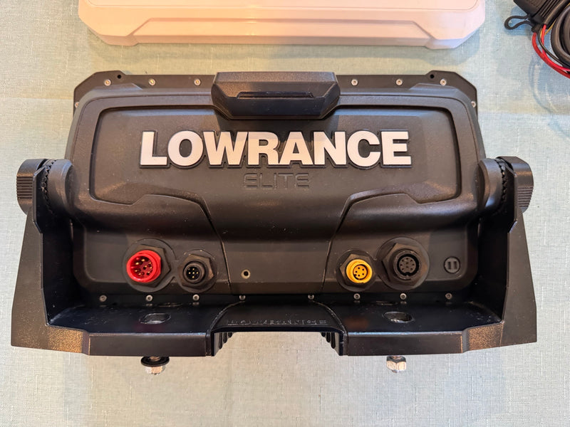 Load image into Gallery viewer, Used Lowrance Elite 9 FS
