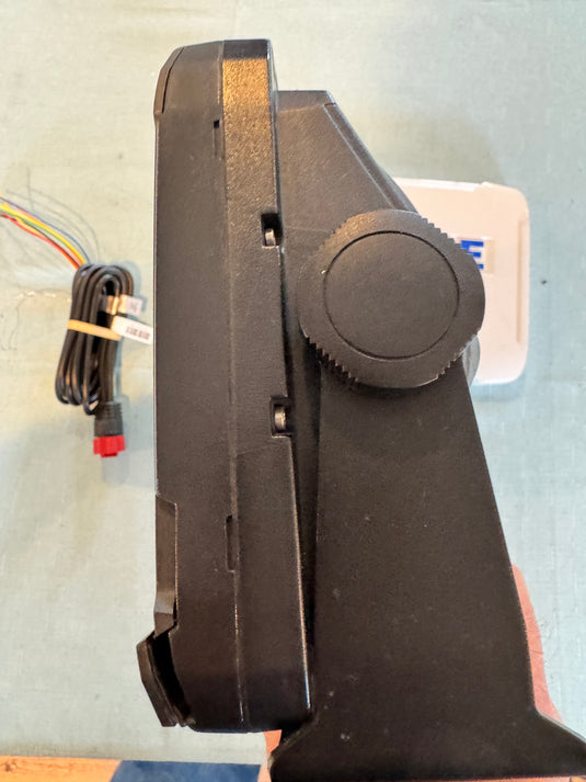 Used Lowrance HDS Carbon 9 - BassFishin Electronics, LLC