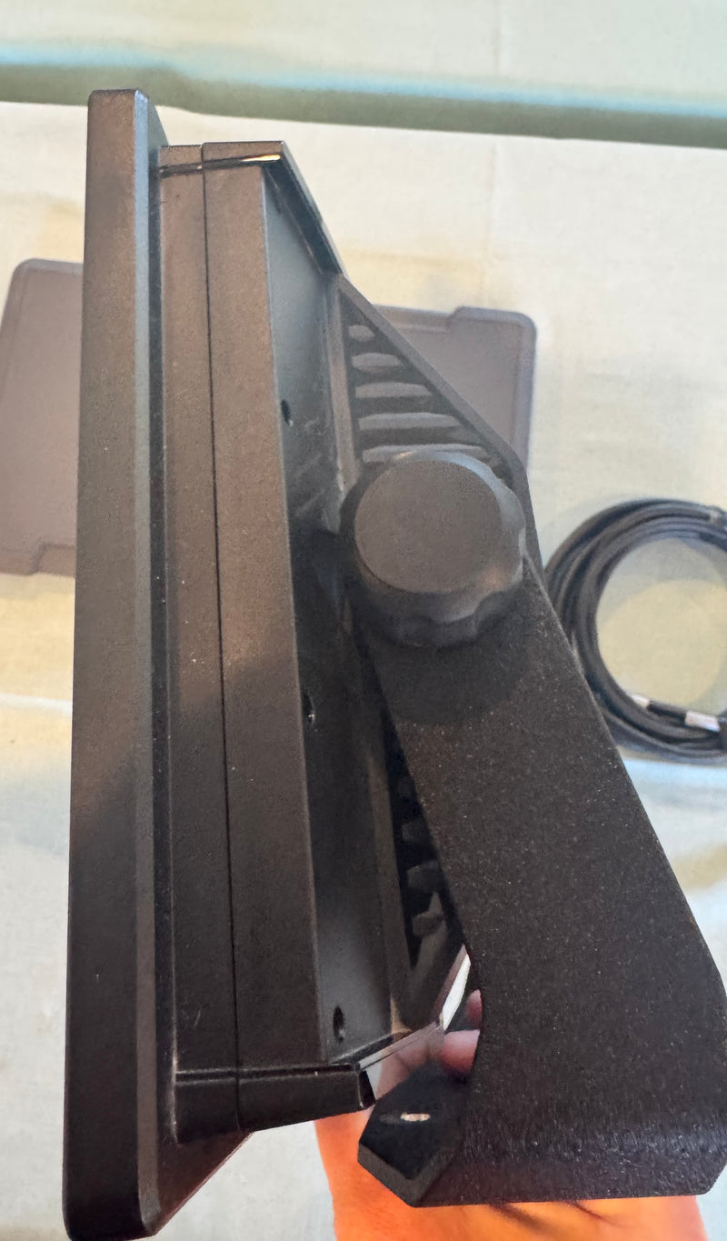 Load image into Gallery viewer, Used Humminbird XPLORE 12 - BassFishin Electronics, LLC
