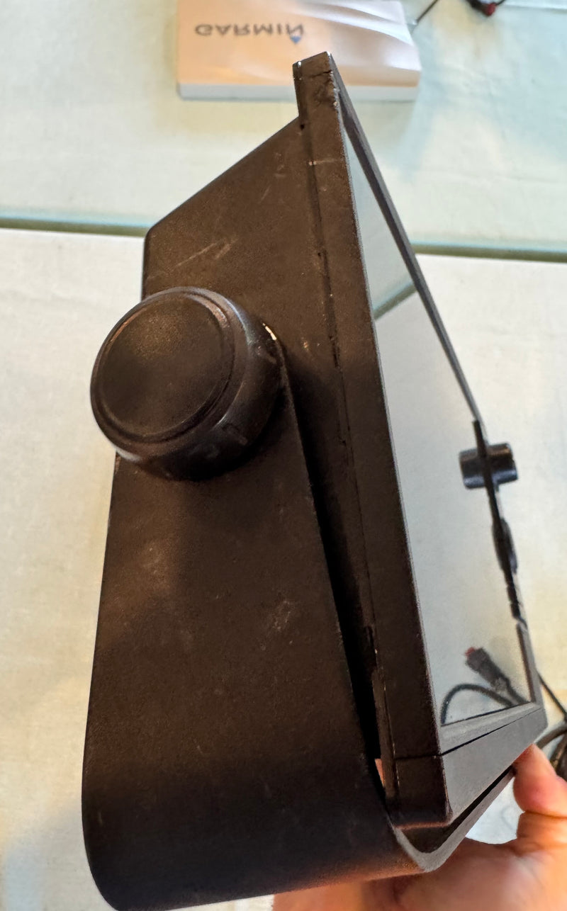 Load image into Gallery viewer, Used Garmin GPSMAP 1022
