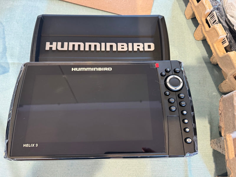 Load image into Gallery viewer, New Humminbird Helix 9 MSI G4N w/ MSI Transducer

