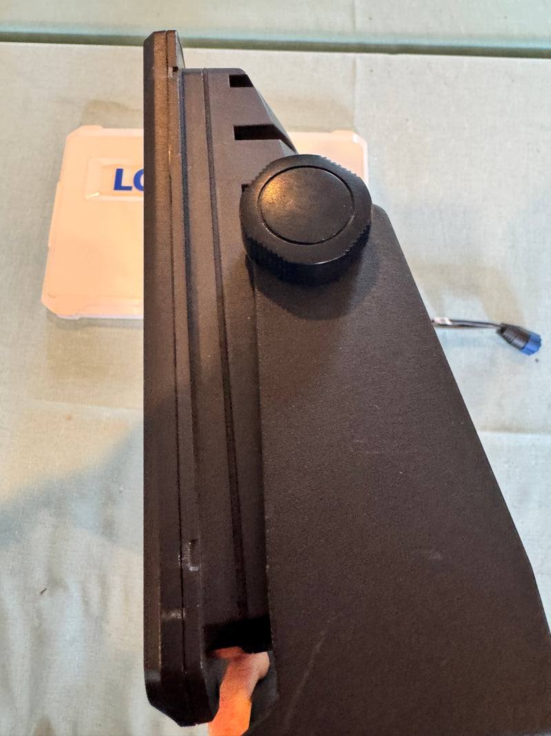 Load image into Gallery viewer, Used Lowrance HDS 12 Live
