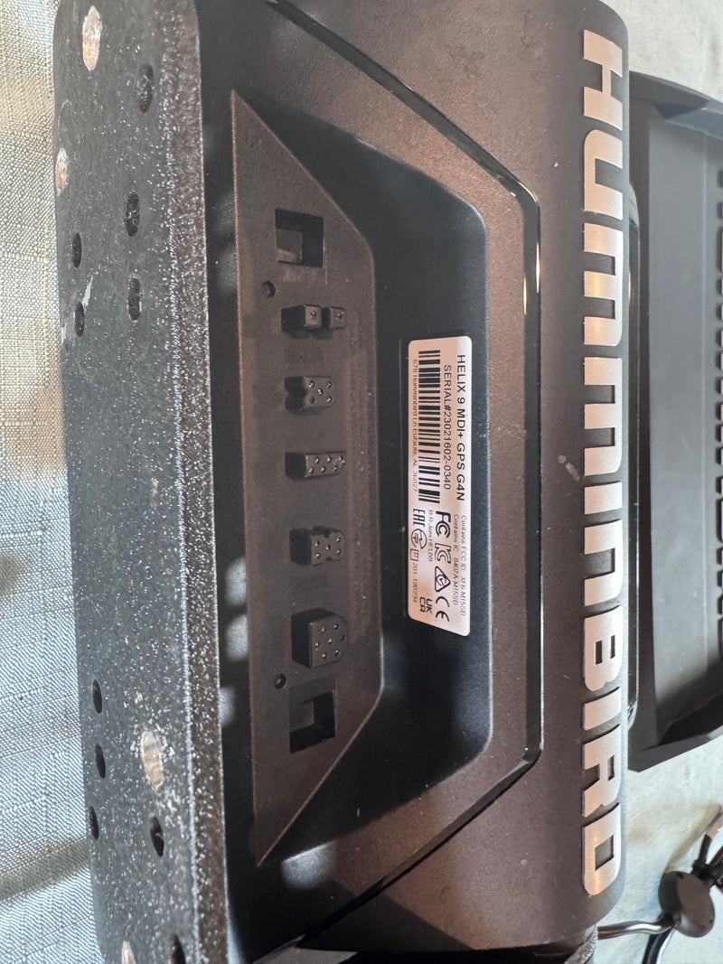 Load image into Gallery viewer, Used Humminbird Helix 9 MDI G4N

