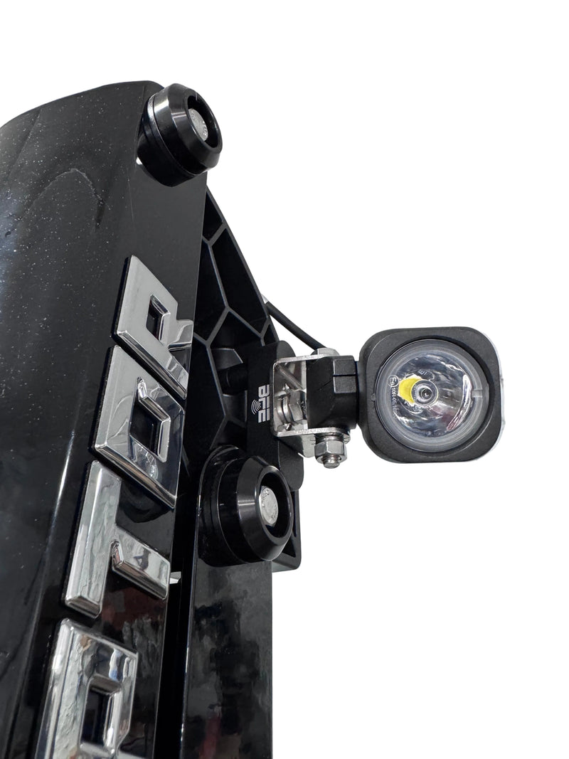 Load image into Gallery viewer, BFE LED Rigging Light for Power Pole, Minn Kota Raptor, or Talon
