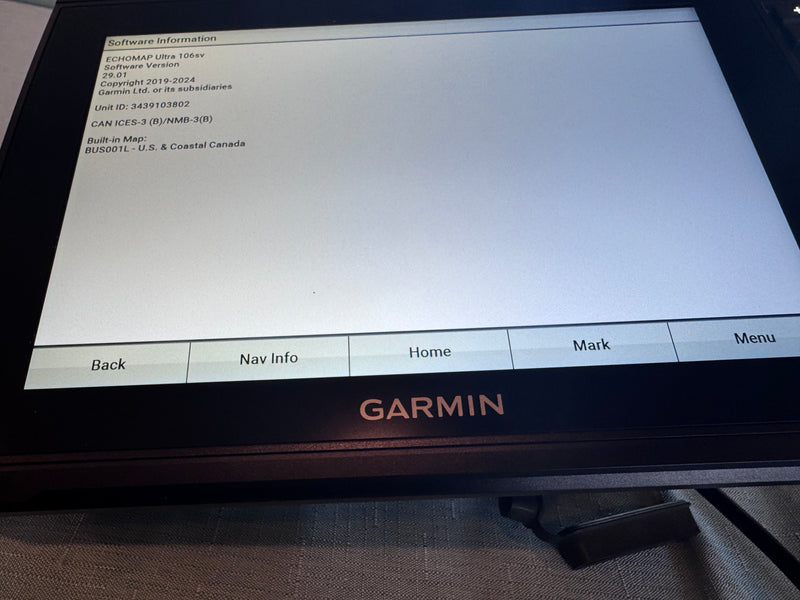 Load image into Gallery viewer, Used Garmin Echomap Ultra 106sv
