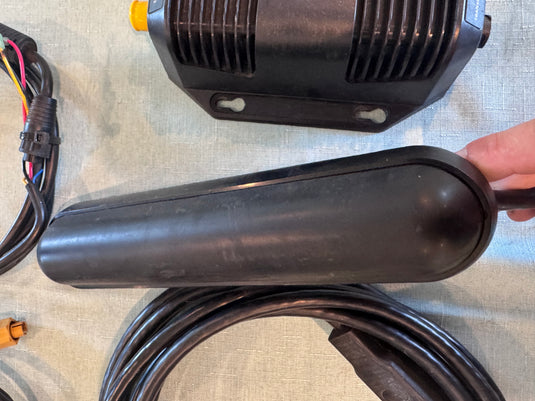 Used Lowrance Structurescan 3D Transducer and Box