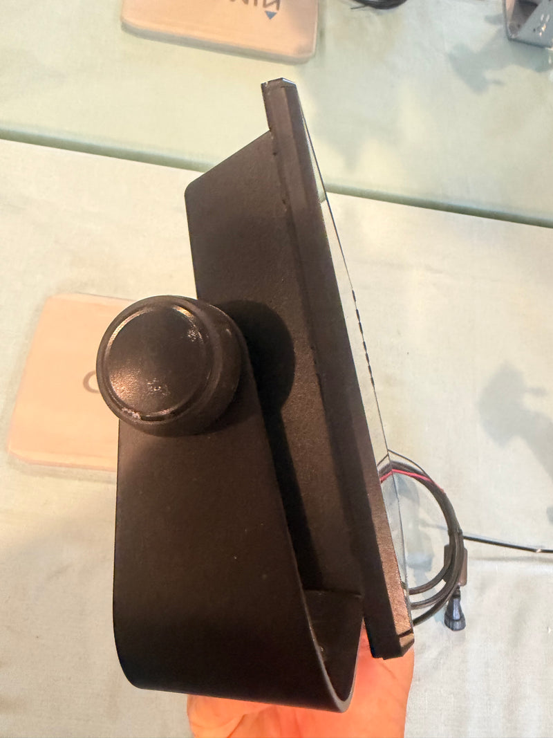 Load image into Gallery viewer, Used Garmin Echomap Ultra 106sv
