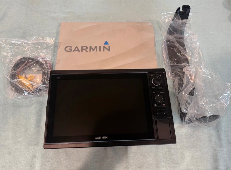 Load image into Gallery viewer, Used Garmin GPSMAP 1222

