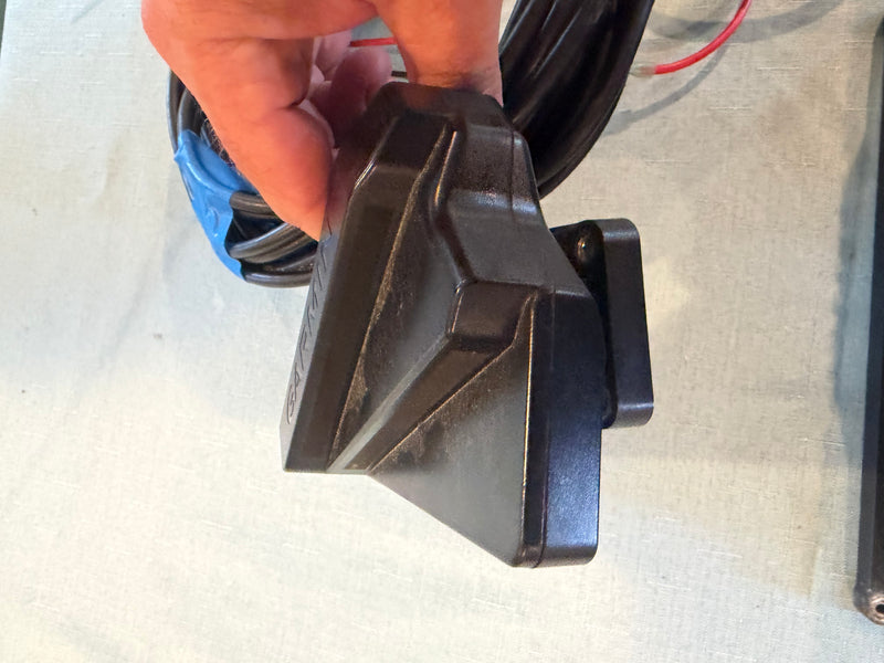 Load image into Gallery viewer, Used Garmin Livescope LVS32 w/ GLS10
