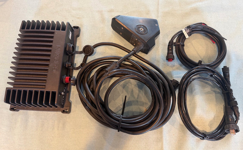 Load image into Gallery viewer, Used Garmin Livescope LVS32 w/ GLS10
