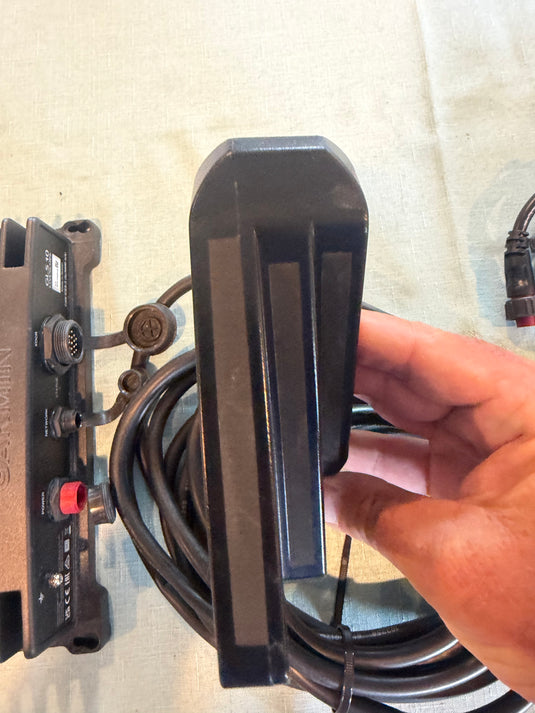 Used Garmin Livescope LVS32 w/ GLS10