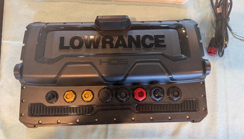 Load image into Gallery viewer, Used Lowrance HDS 16 Live
