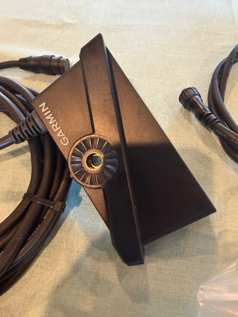 Load image into Gallery viewer, Used Garmin Livescope Plus LVS34 w/ GLS10
