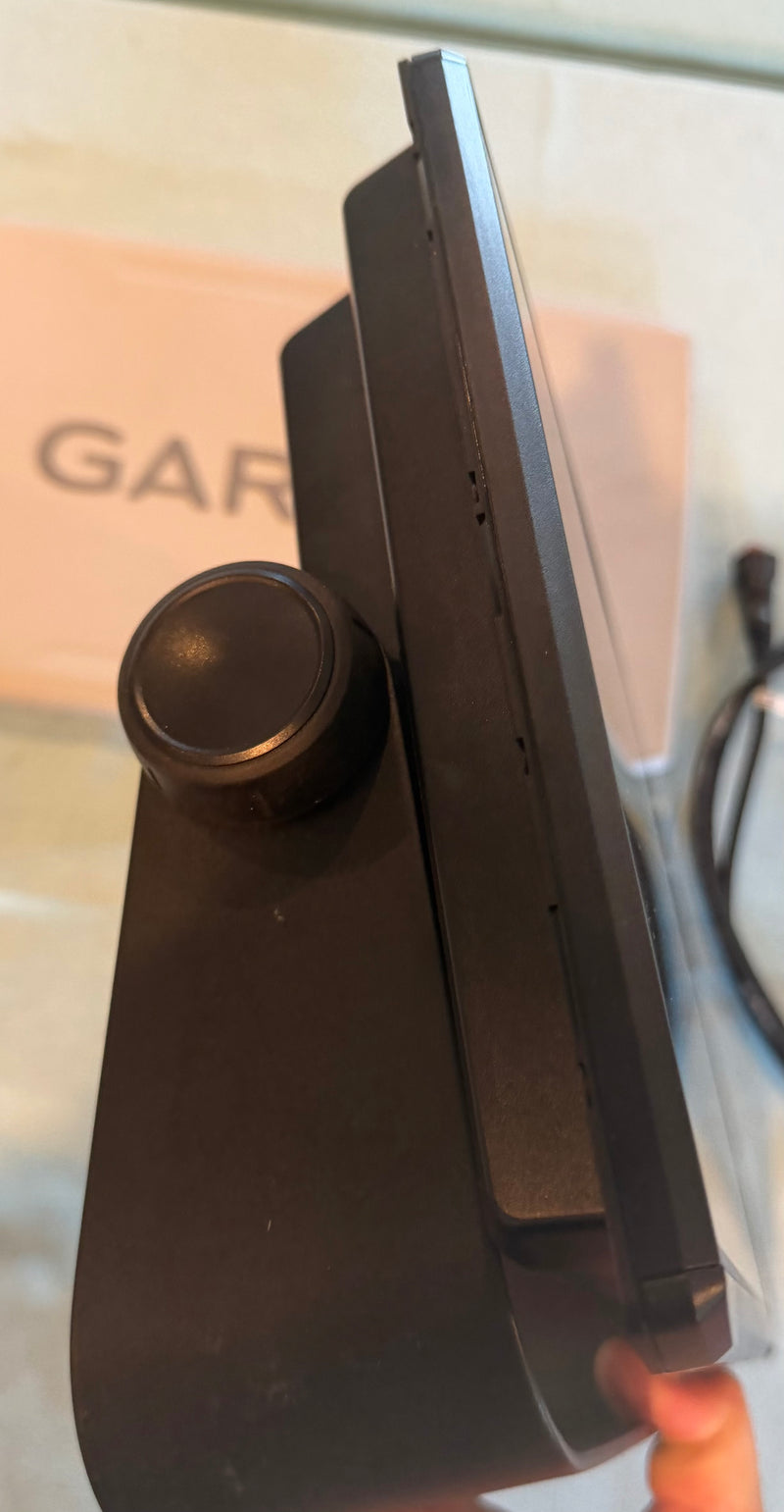 Load image into Gallery viewer, Used Garmin Echomap Ultra 126sv
