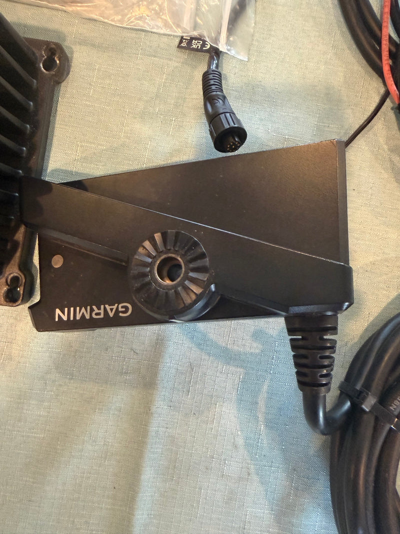 Load image into Gallery viewer, Used Garmin Livescope Plus LVS34 w/ GLS10 - READ DESCRIPTION
