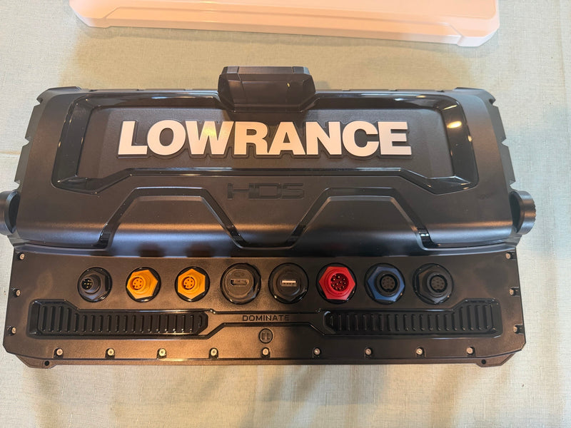 Load image into Gallery viewer, New-Other Lowrance HDS 16 PRO

