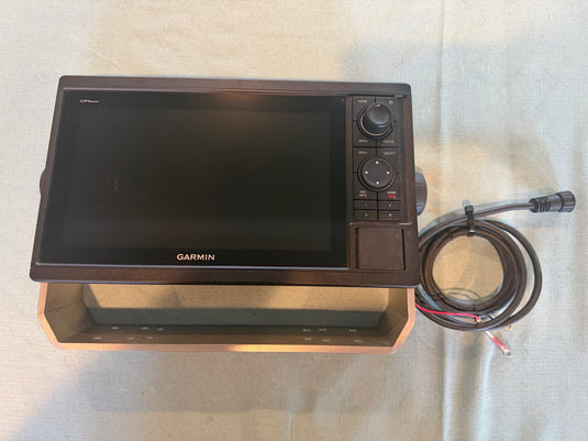 Used Garmin GPSMAP 1022