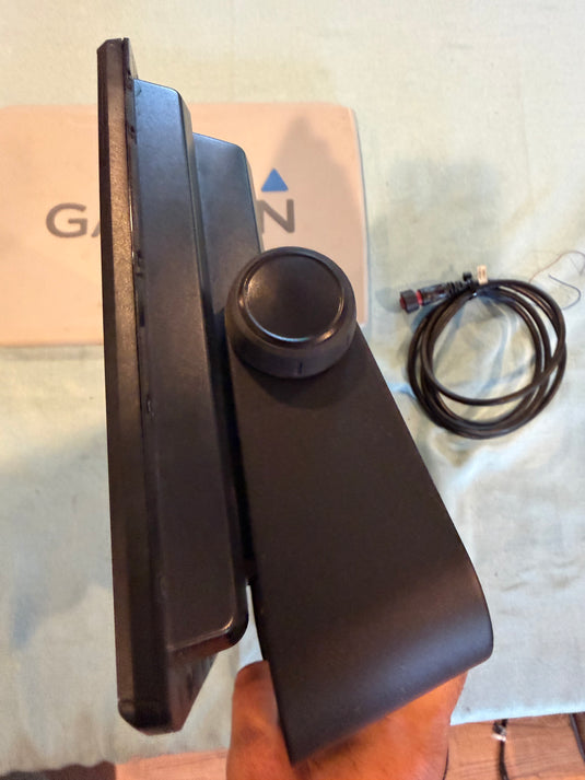 Used Garmin Echomap Ultra 126sv