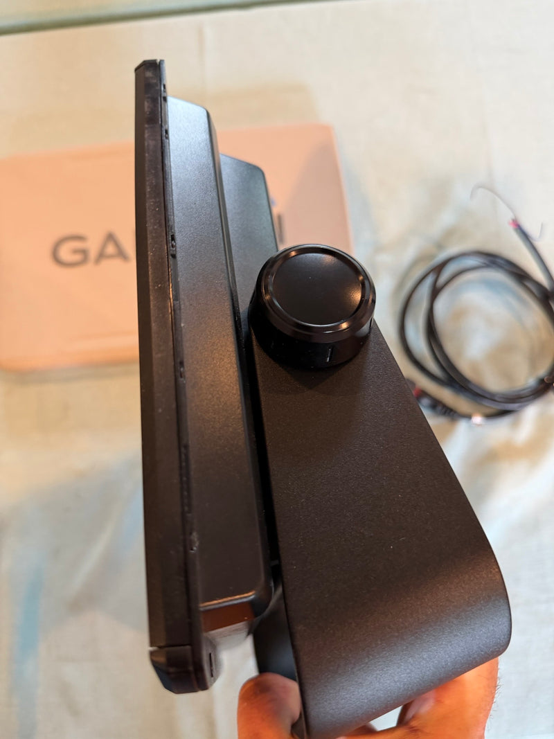 Load image into Gallery viewer, Used Garmin Echomap Ultra 126sv
