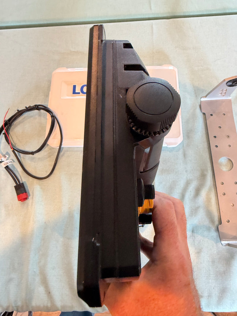 Load image into Gallery viewer, Used Lowrance HDS 12 PRO
