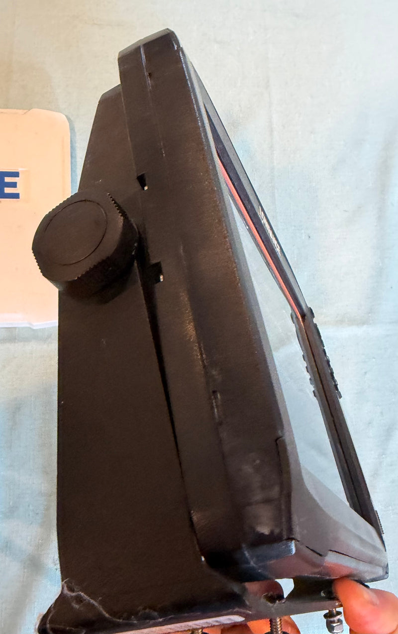 Load image into Gallery viewer, Used Lowrance HDS 12 Carbon
