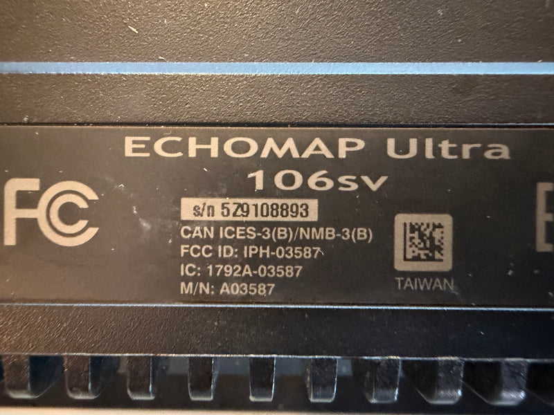 Load image into Gallery viewer, Used Garmin Echomap Ultra 106sv
