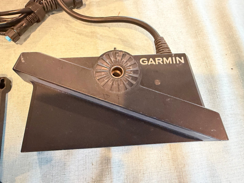 Load image into Gallery viewer, Used Garmin Livescope LVS62 XR w/ GLS10
