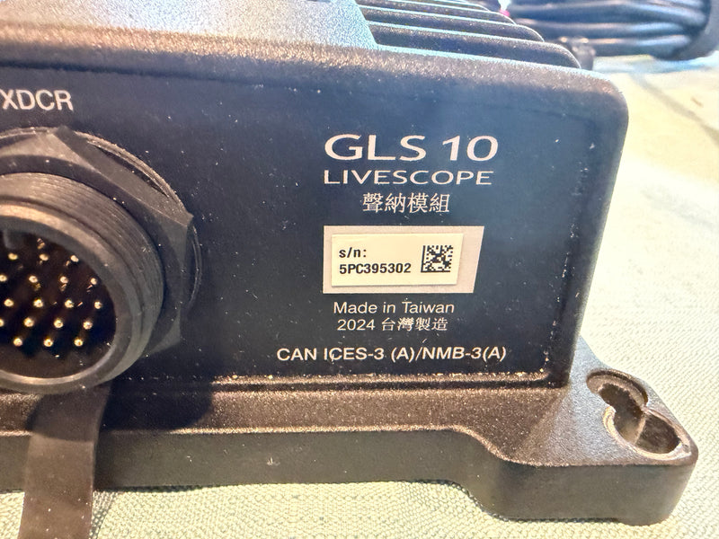 Load image into Gallery viewer, Used Garmin Livescope LVS62 XR w/ GLS10
