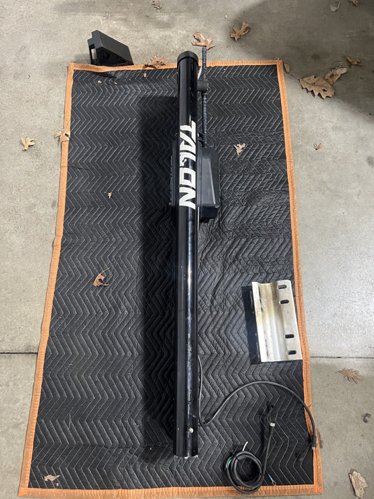 Used Minn Kota Talon 12' Black LOCAL PICKUP ONLY